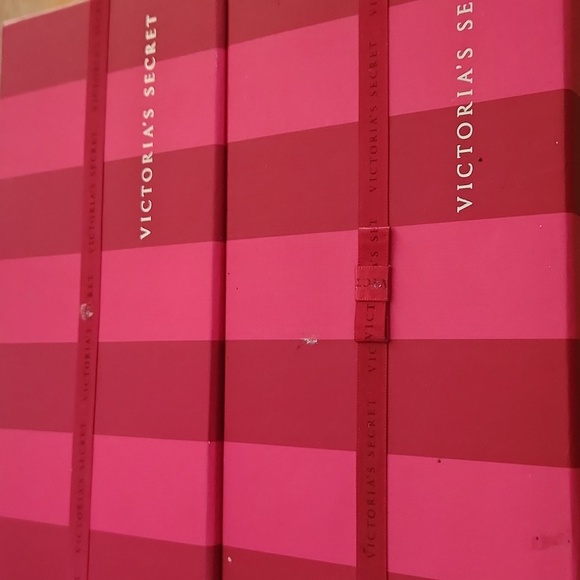 Pink Luggage Tag Set Victoria Secrets NWT - Picture 9 of 9